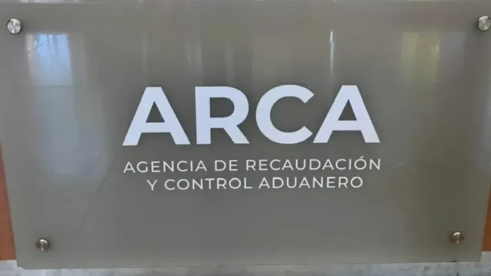 ganancias:-la-recaudacion-del-impuesto-crecio-casi-20%-en-julio-y-dio-alivio-a-los-ingresos-de-arca